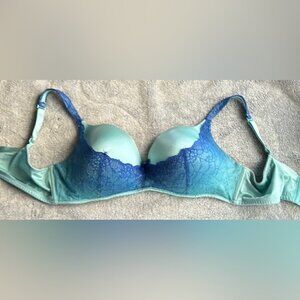 DÉESSE💫 Blue With Lace Lightly Padded Wireless Lightweight Bra